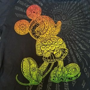 Trippy Mickey Mouse t-shirt with mandalas and pais
